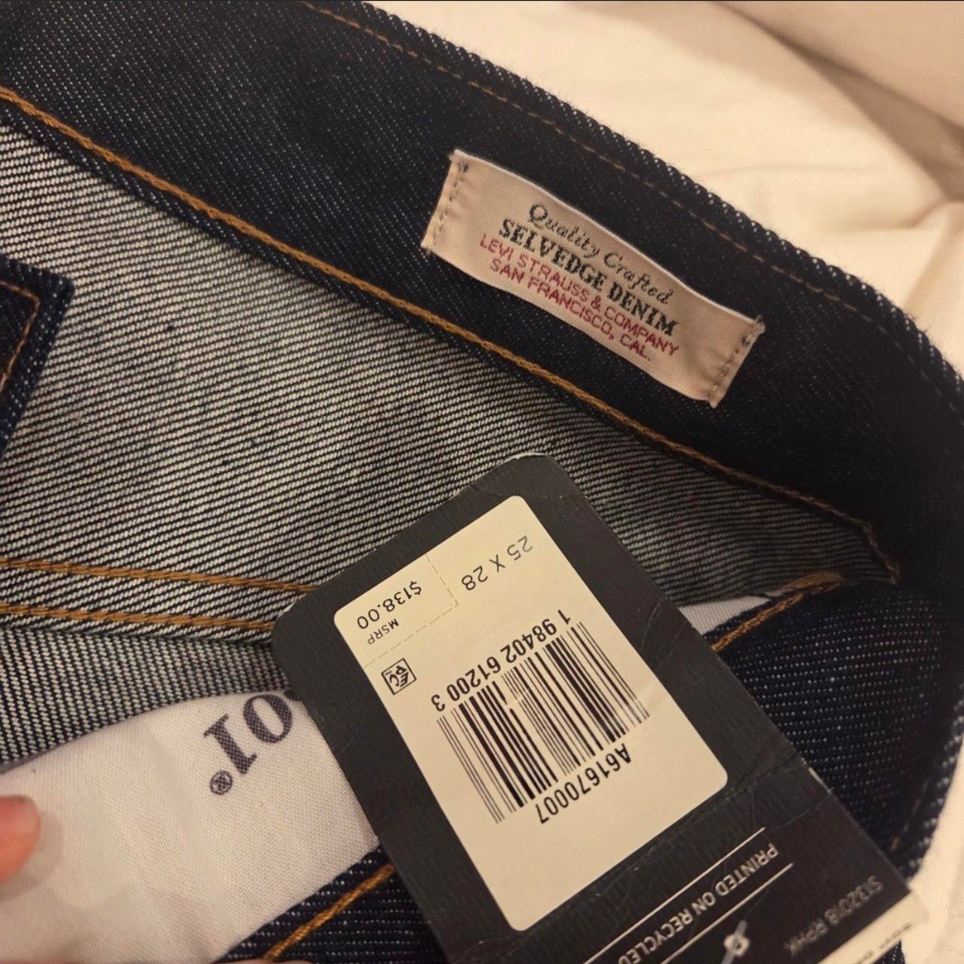 Levi’s 501 Women’s Premium Selvedge Jeans, 25×28, Dark Wash, Button Fly, NWT