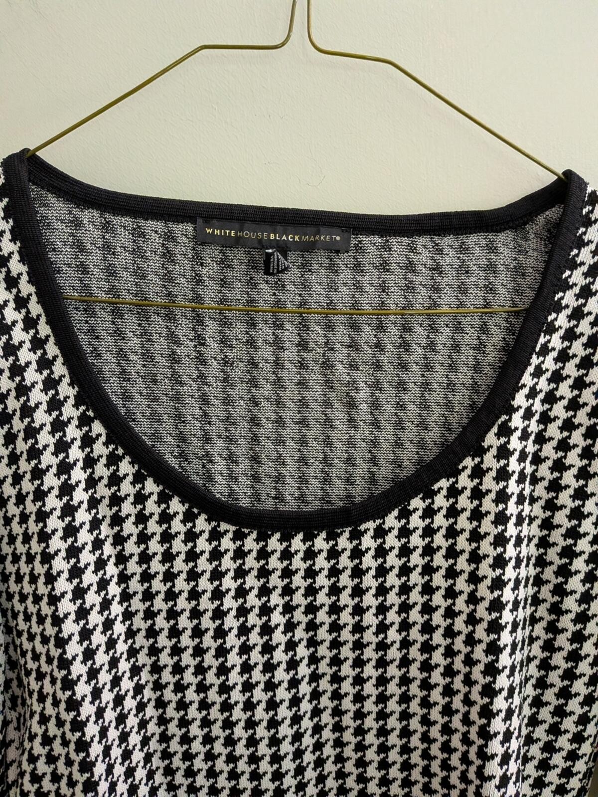 White House Black Market Black & White Houndstooth Scoop Neck Top Small Luxury