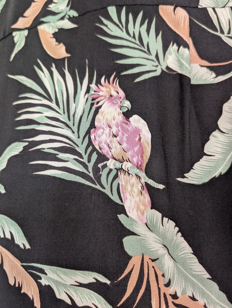 Late 70s Parrot Print Paradise Found Hawaiian Shirt – 100% Rayon – Sony Wardrobe