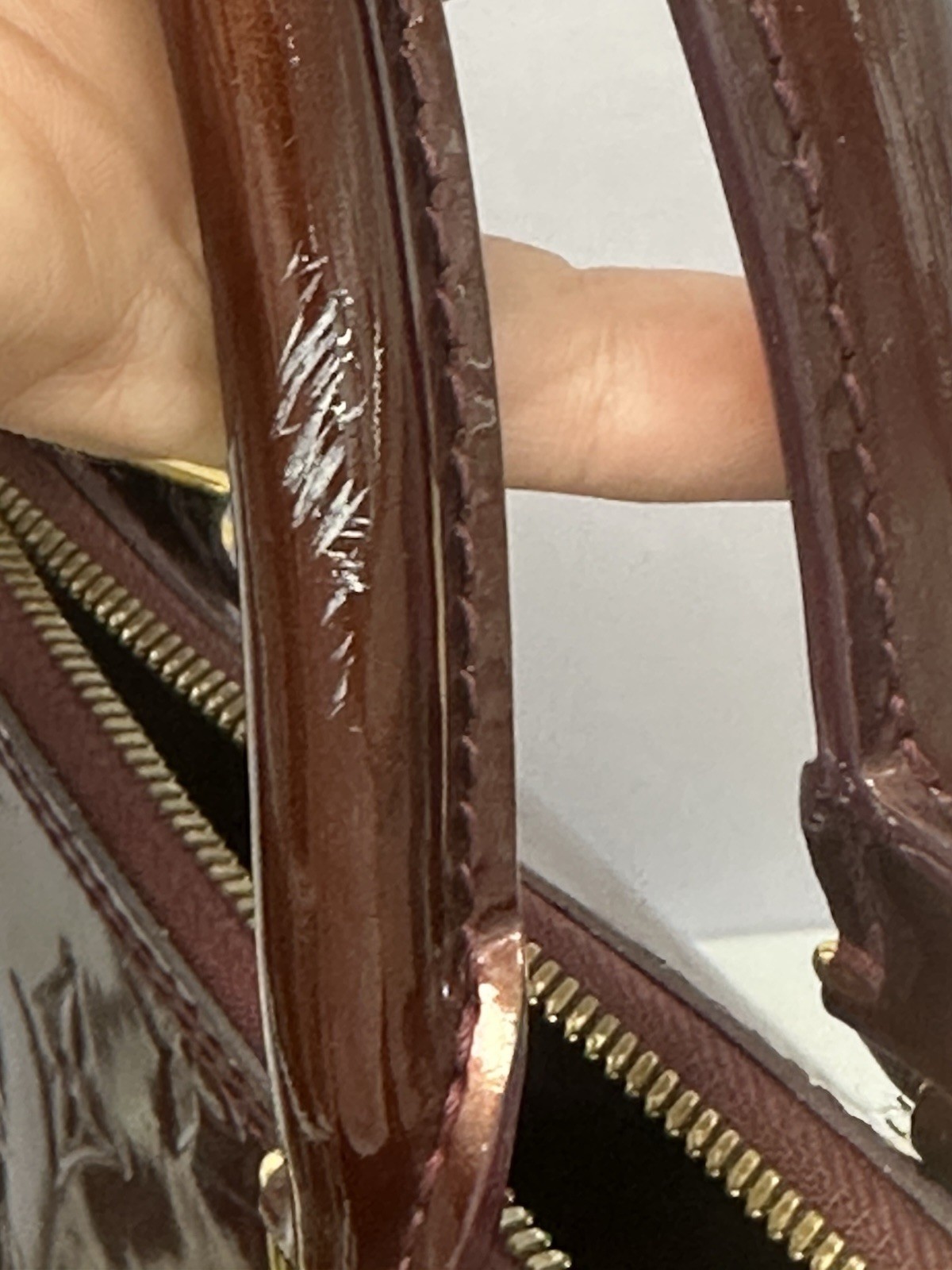 LOUIS VUITTON Alma GM Monogram Vernis Amarante (Burgandy) Bag