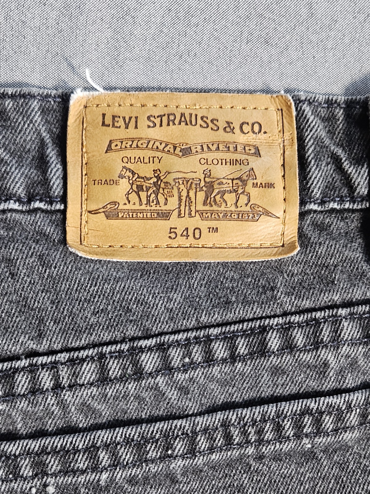 Vintage 1996 Levi’s 540 Relaxed Fit Jeans USA Made Black Denim 46×30 Orange Tab