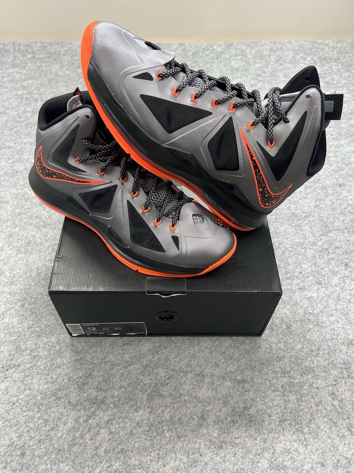 Nike LeBron 10 Lava Shoes Men’s Size 12 Grey Orange Sneakers 541100-002