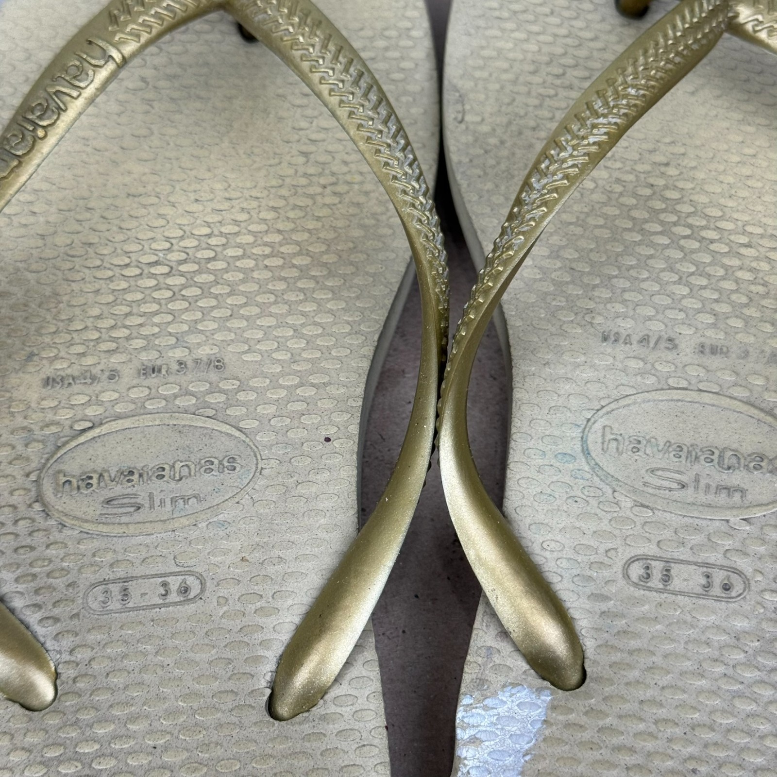 Havaianas Slim Metallic Gold Flip Flops Womens Size US 6 EU 35 DAMAGE
