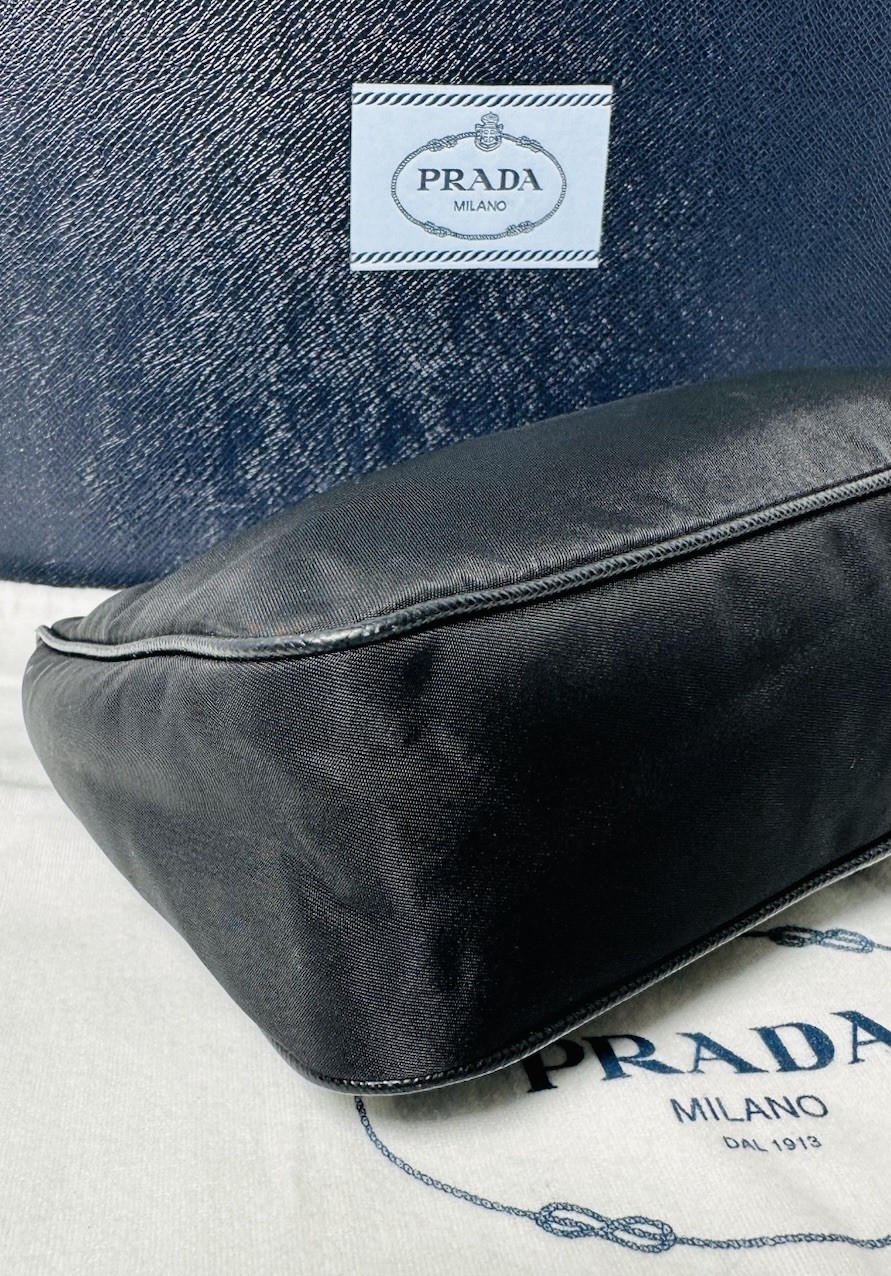 Authentic PRADA RE-Edition 2005 Shoulder Bag Black Nylon