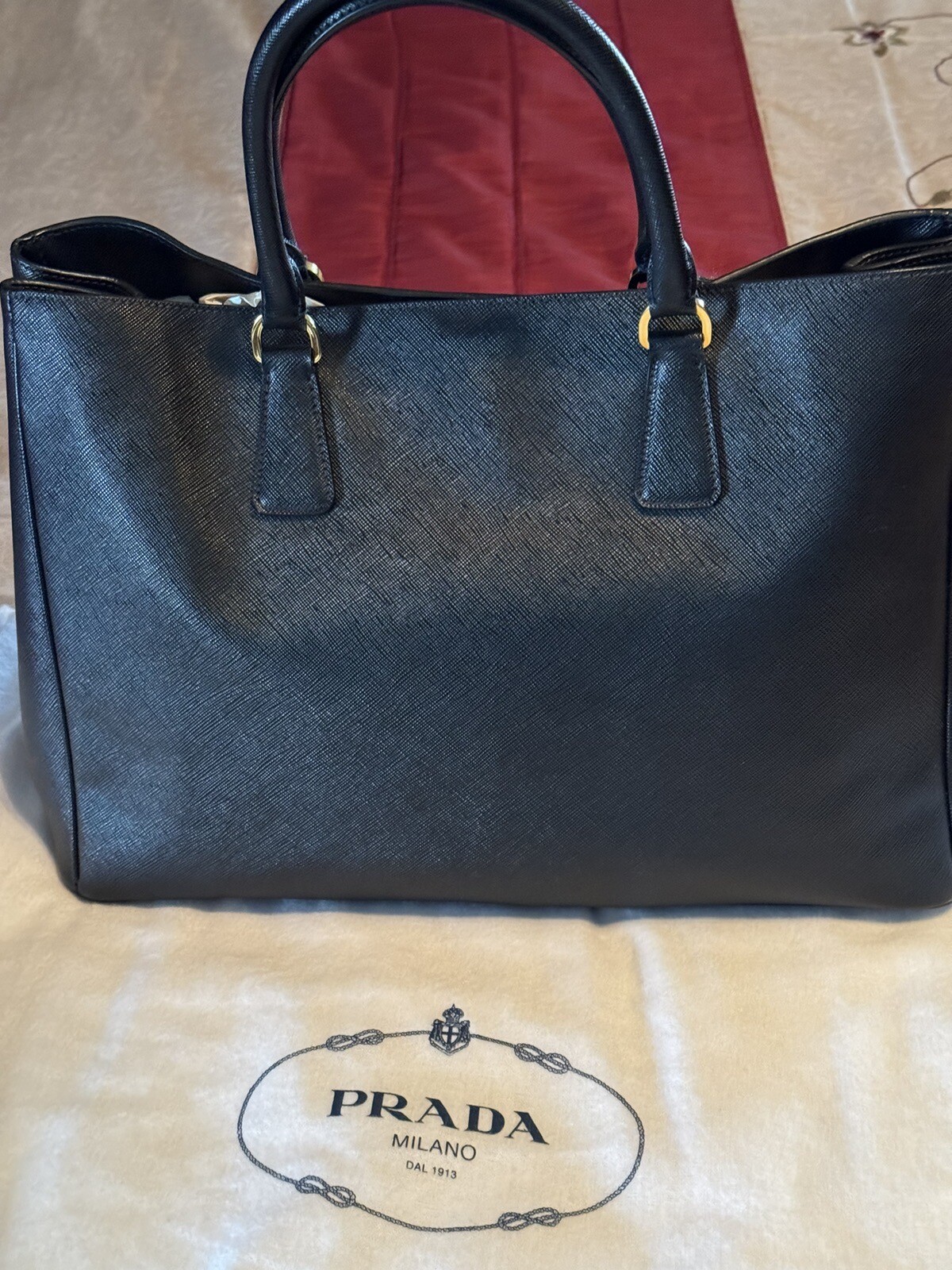 PRADA Black Saffiano Lux Leather Tote Bag BNI844