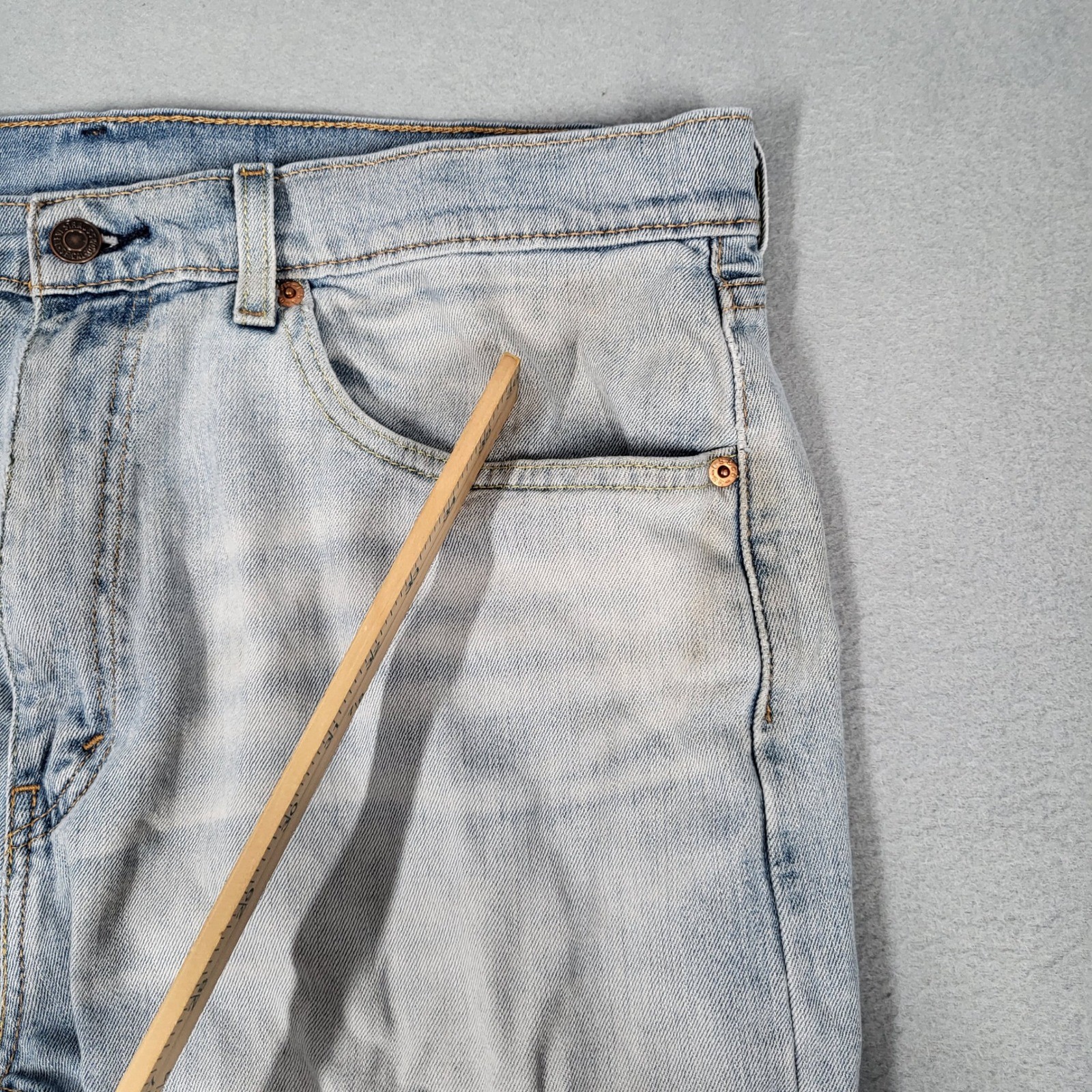 Levi’s 505 Regular Fit Jeans Men’s 36×29 Light Wash Denim Distressed Casual