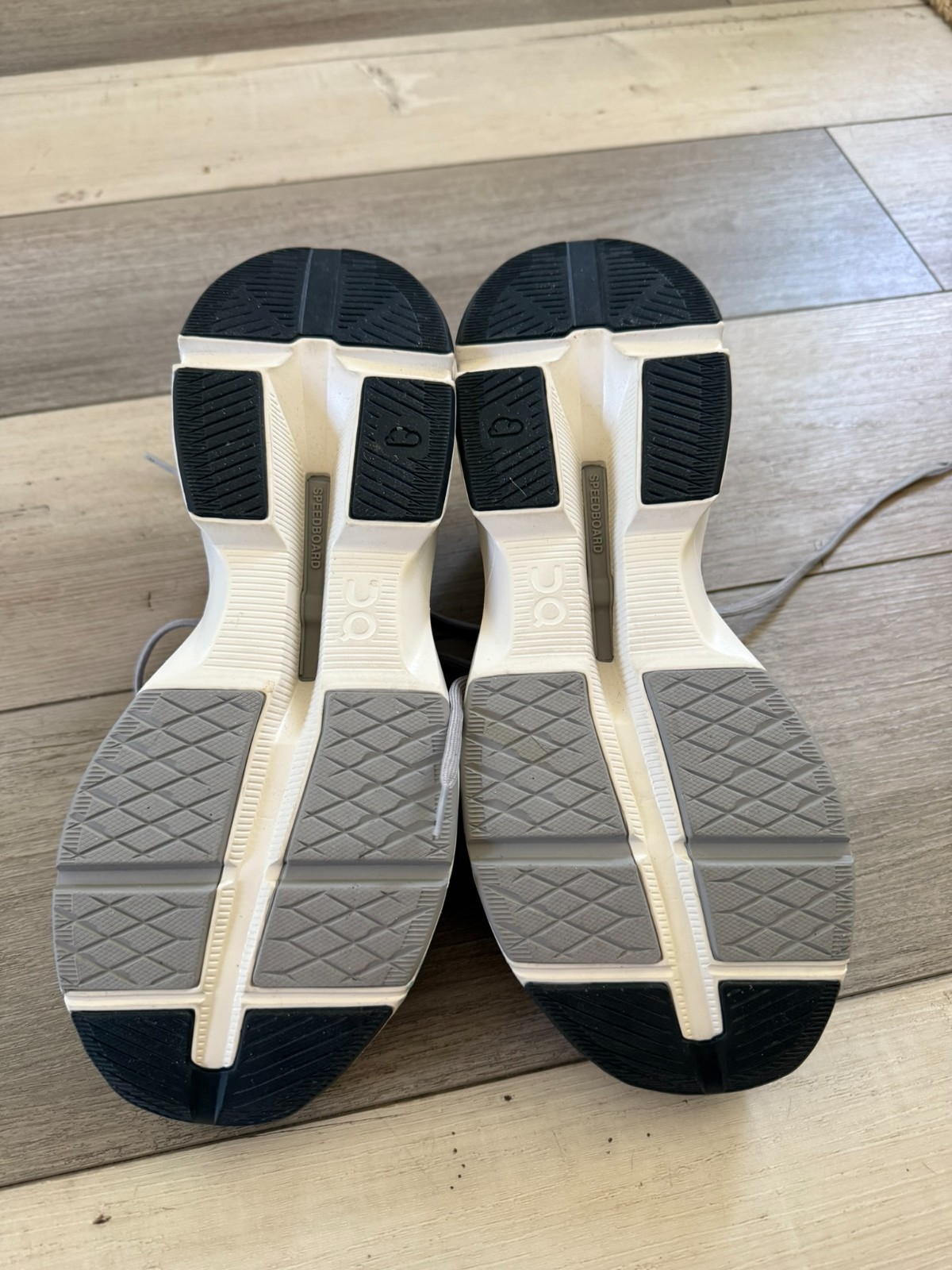 on cloudpulse – men’s size 10