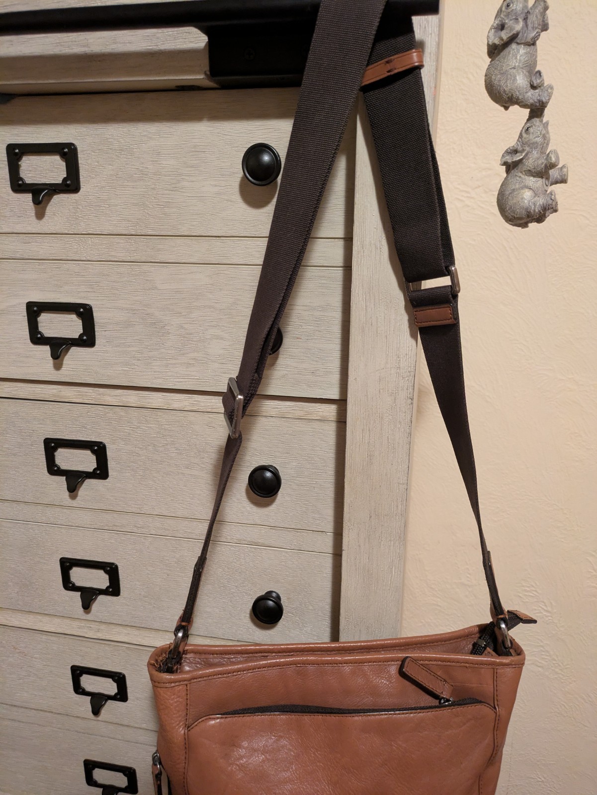 COACH Camden Distressed Soft Leather Crossbody/Shoulder Bag F71341 English Tan