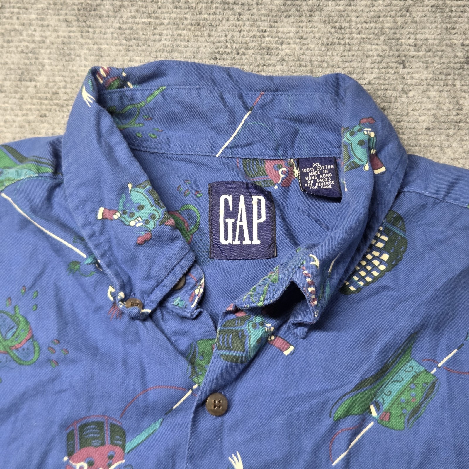 Vintage GAP Fishing Fisherman Print Button Down Mens Shirt Rod Reel Tackle Sz XL