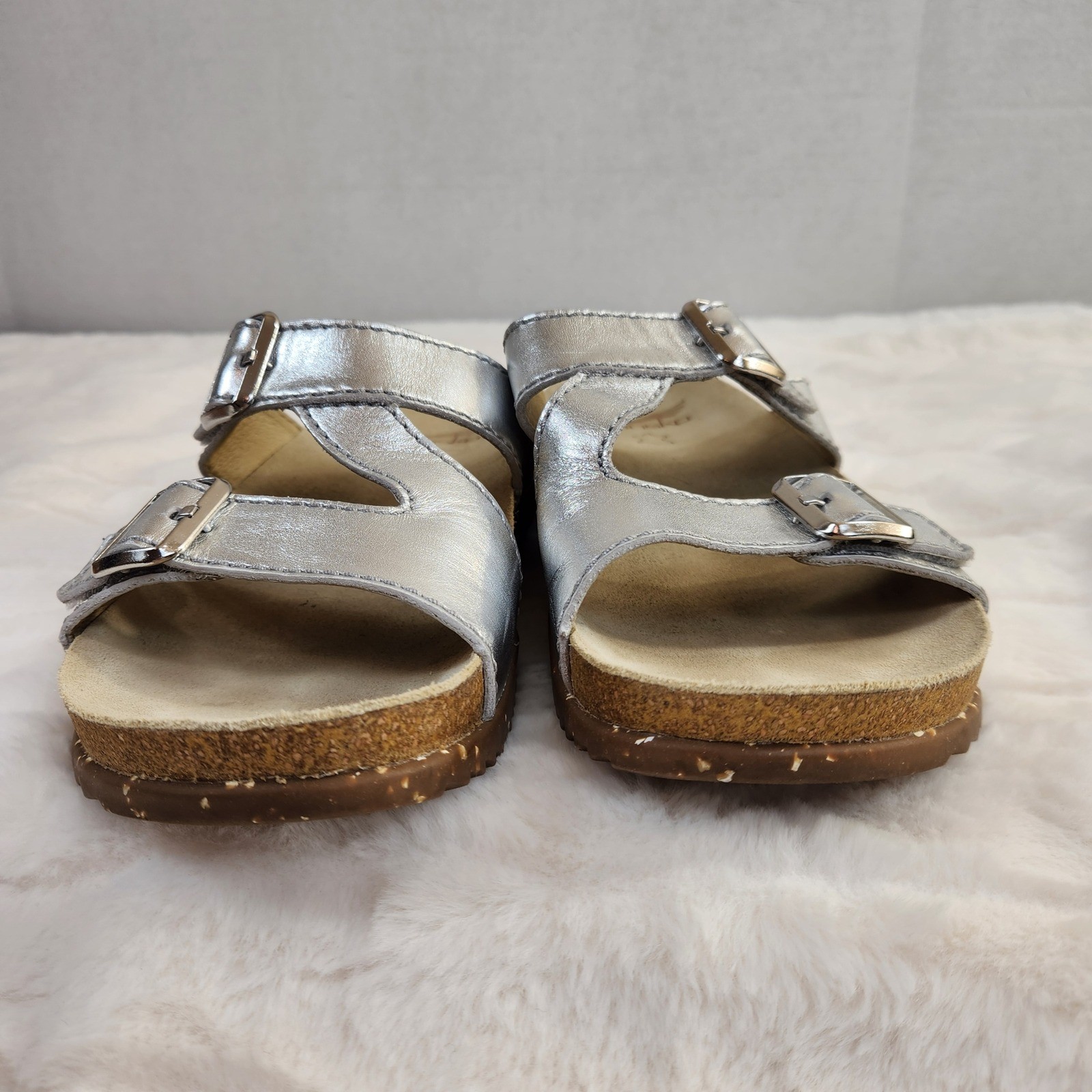 Dansko Dayna Silver Leather Slide Sandals Vibram Sole Womens EU 40 US 9.5/10