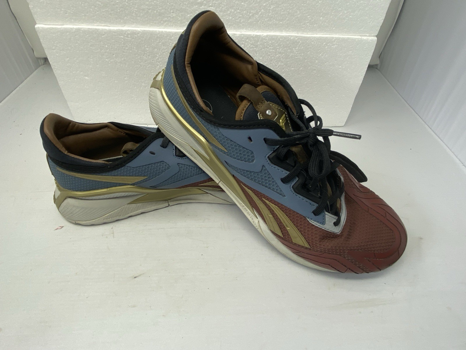 Reebok Men’s DC Comics Wonder Women Nano X2 Training Shoes Sz 10.5