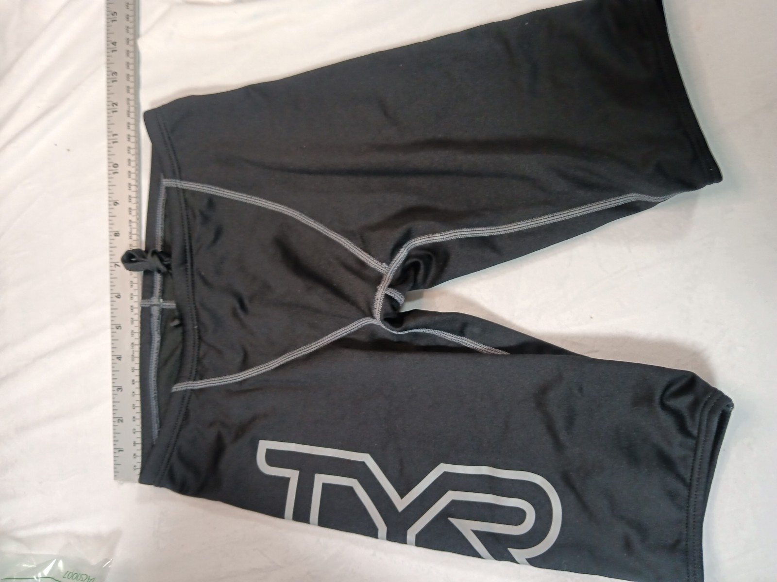 TYR Men’s Solid Jammer Swim Bottoms Black/Gray Drawstring Stretch, Size 28