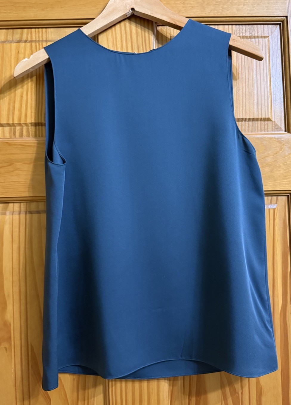 Theory women’s Shell sleeveless top size small dark teal green