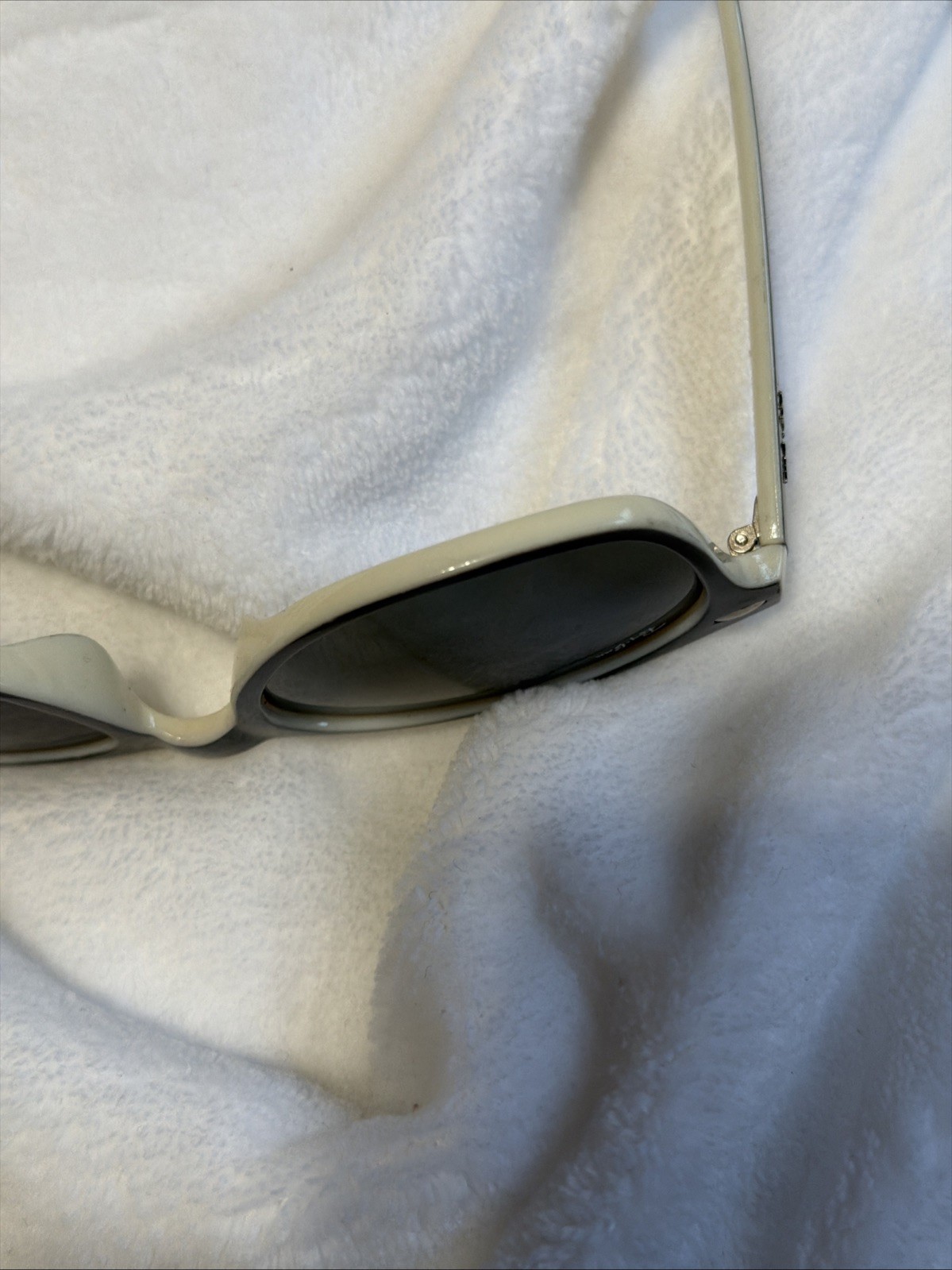 Ray Ban 2132 As Is See Pictures For Details