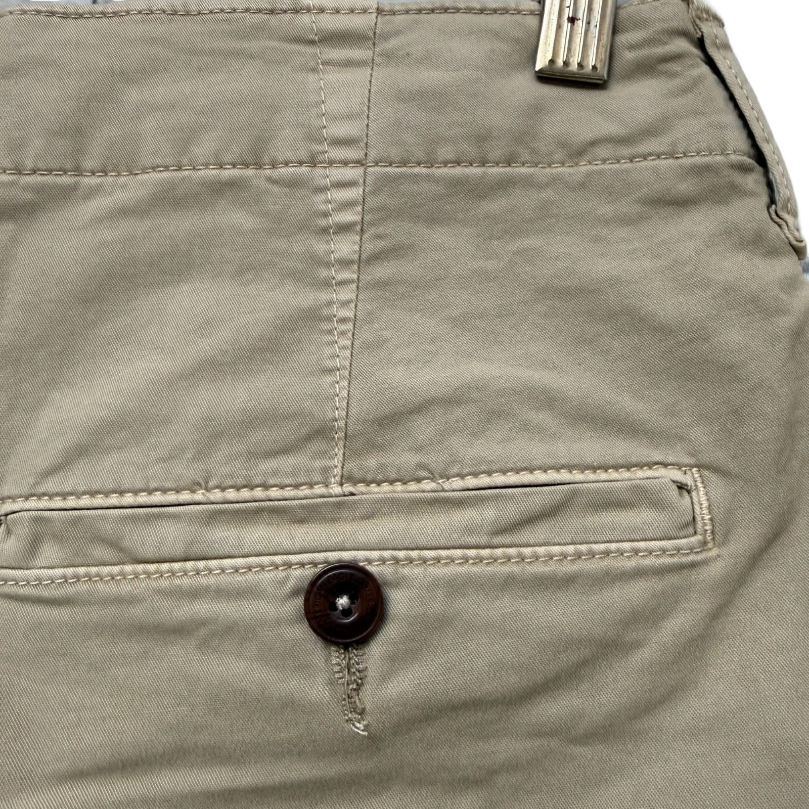 American Eagle Mens Shorts Next Level Flex Bermuda Khaki Tan Size 31 NWT