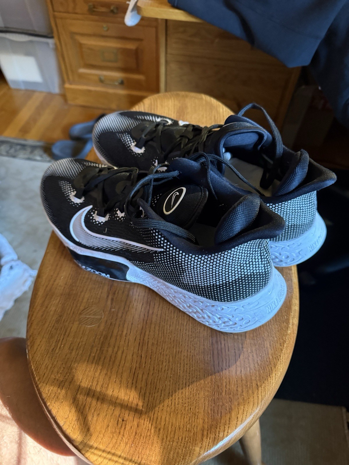 Nike Air Zoom BB NXT Men’s Basketball Sneakers Black/White Lace-Up Rubber Sole