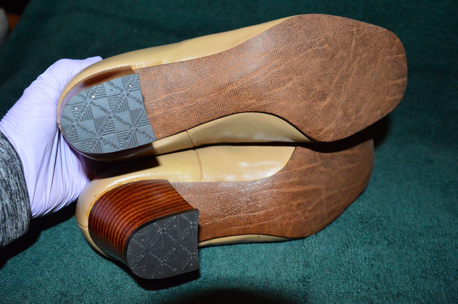 NIB ENNA JETTICKS Taupe Snug Orthopedic Occupational Heels Size 7 EW