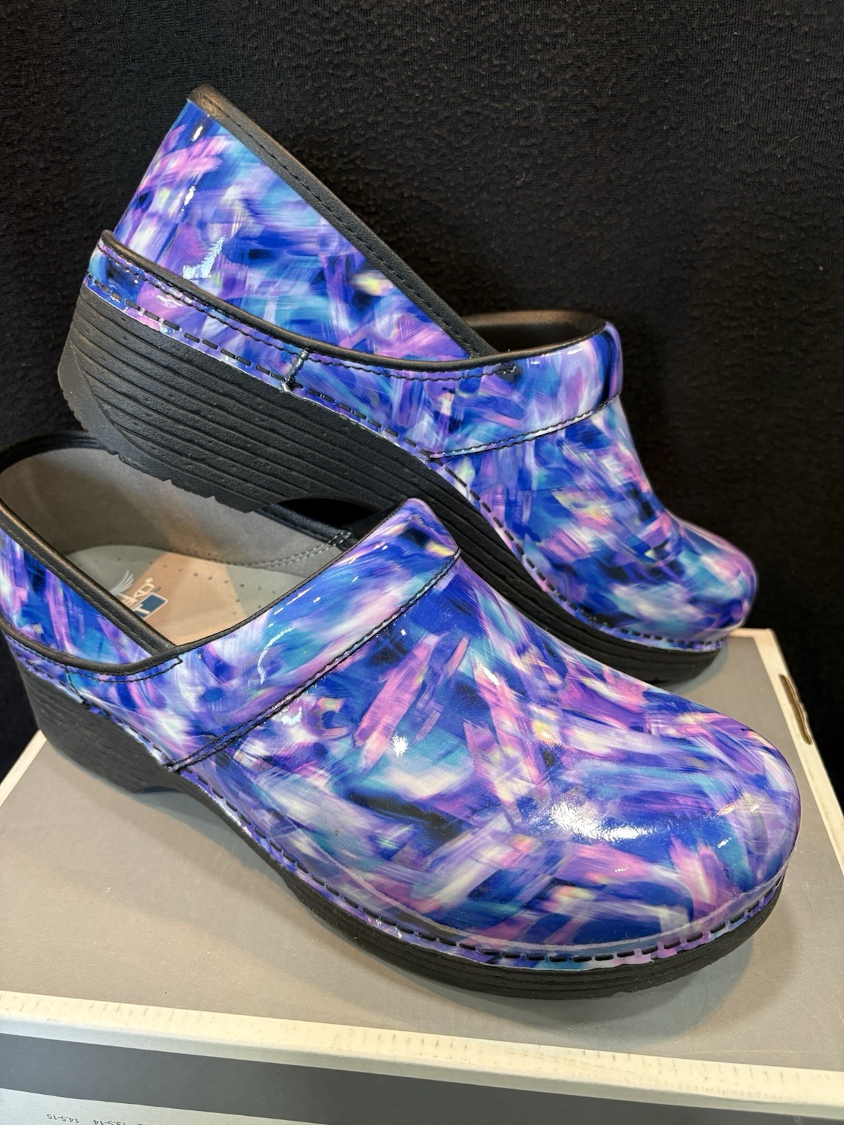 Dansko New In Box LT Pro Crush Patent Blue Women’s Size 42 / 11.5-12 Clogs
