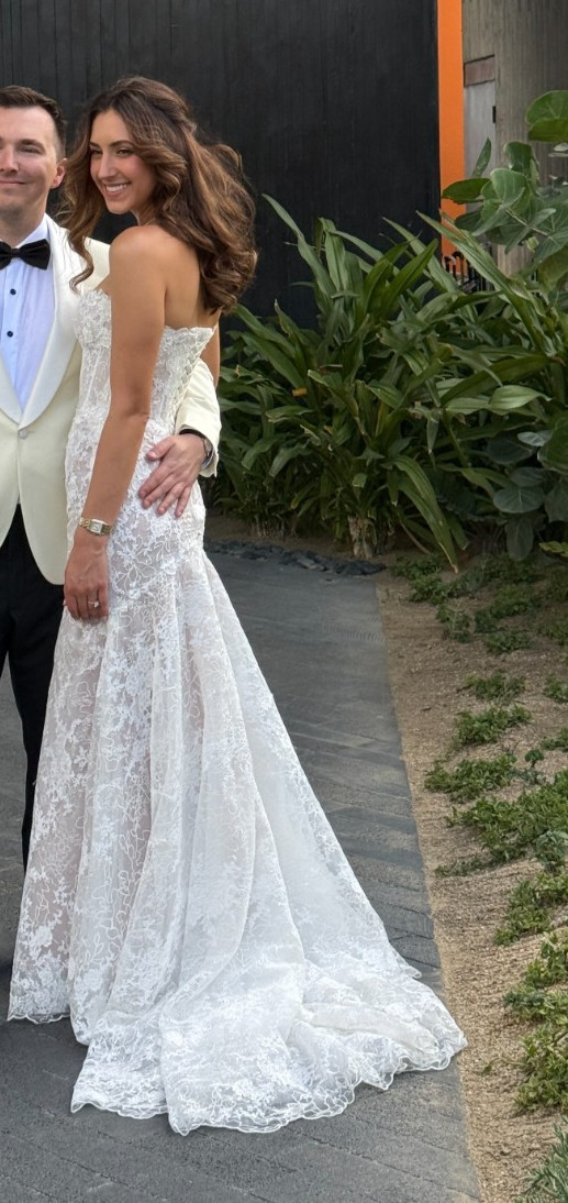 Custom Netta BenShabu Holland Inspired Wedding Dress + Overskirt & Veil Size 4