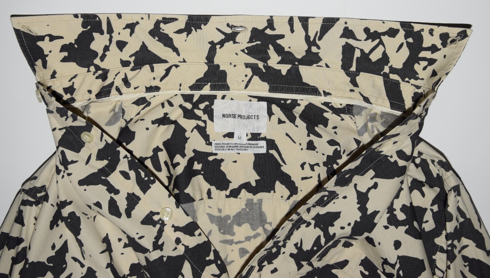 NORSE PROJECTS ANTON BROKEN LEAF LONG SLEEVE SHIRT SIZE M / Slim P2P 21″ MINT