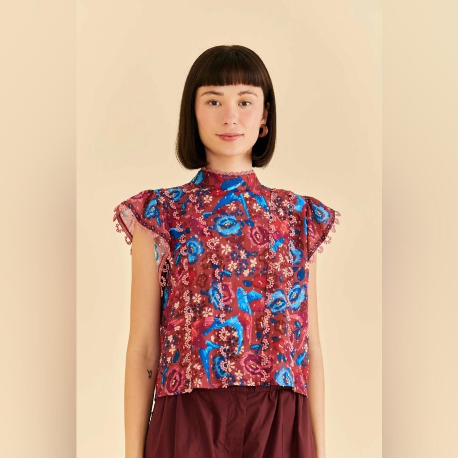 NWOT Floral Birds Embellished Ruffle-Sleeve Blouse