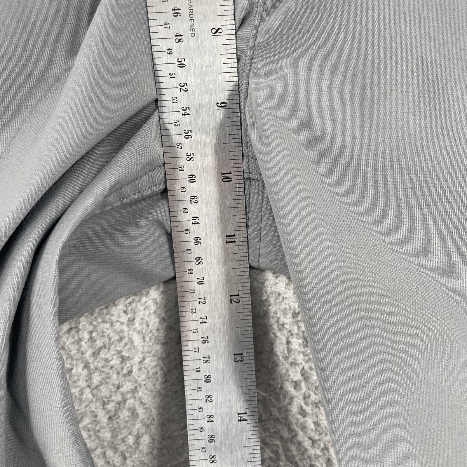 Eddie Bauer Rainier Capri Hiking Pants Chino Women’s Size 4 Nylon Gray 11938