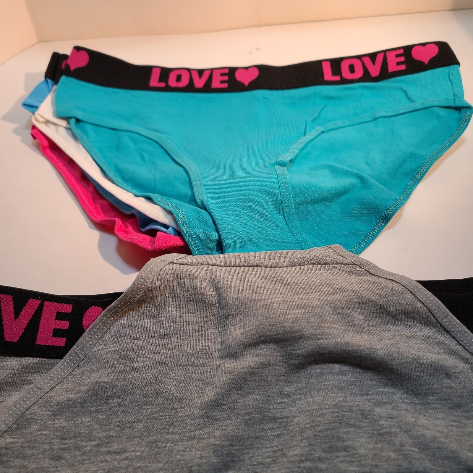 Womens Mid-Rise Cotton Briefs w/ Love Heart Waistband. Eight Pack.