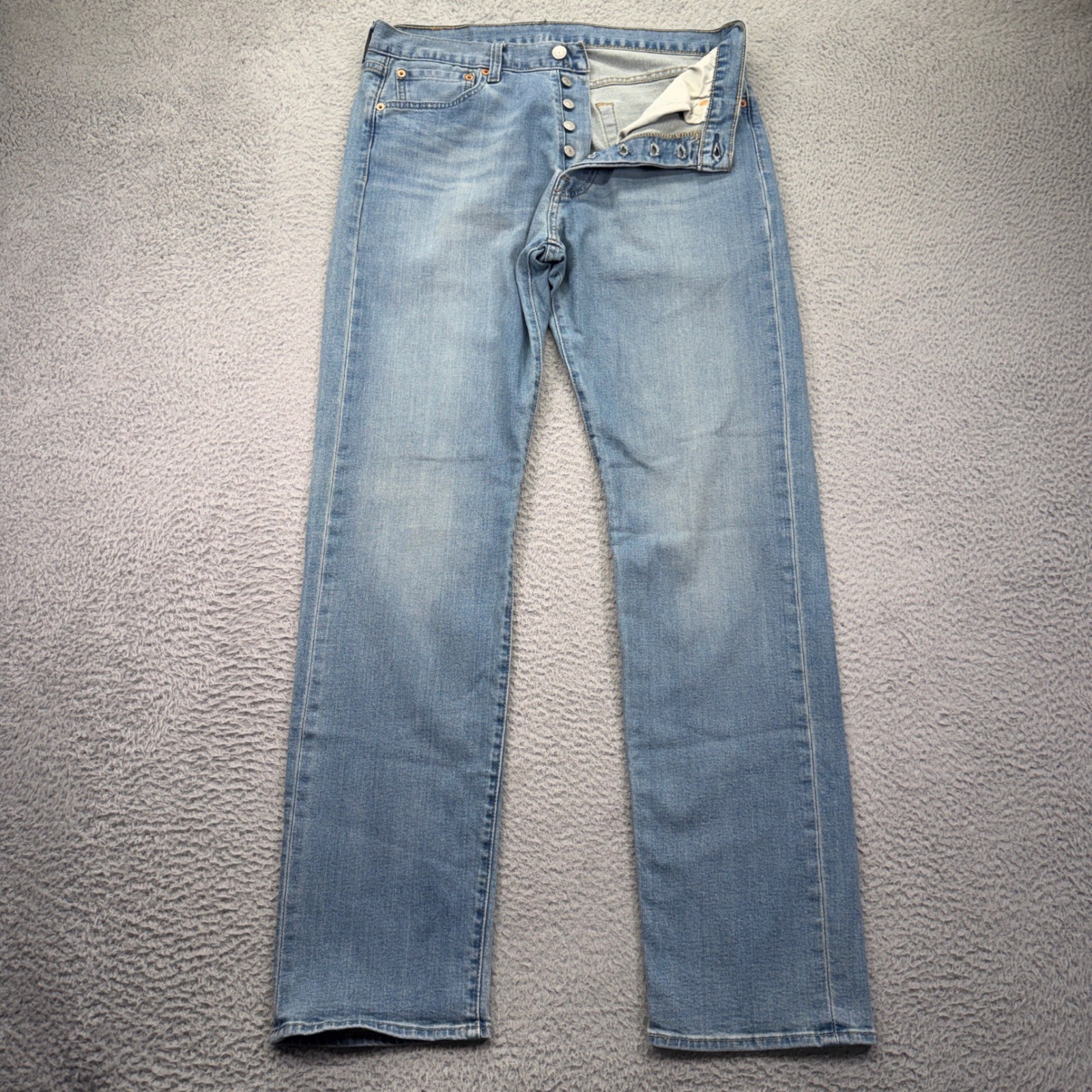 Levis 501 Jeans Mens 33×34 Blue Straight Button Fly American Light Wash Denim