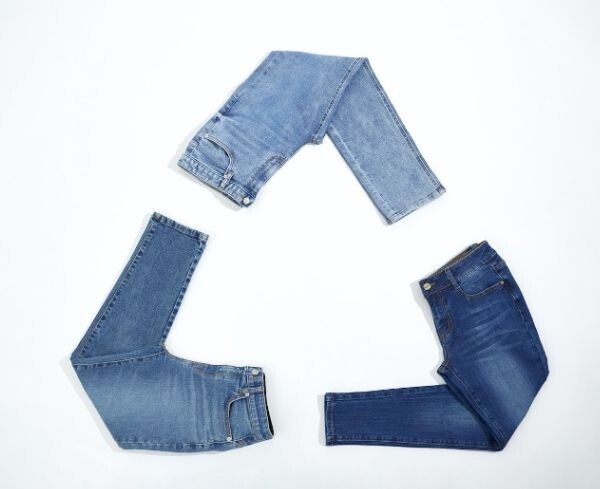 d.Jeans Skinny Stretch High Waist Jeans 28″ Inseam 5 Pocket Jeggings w/Zipper
