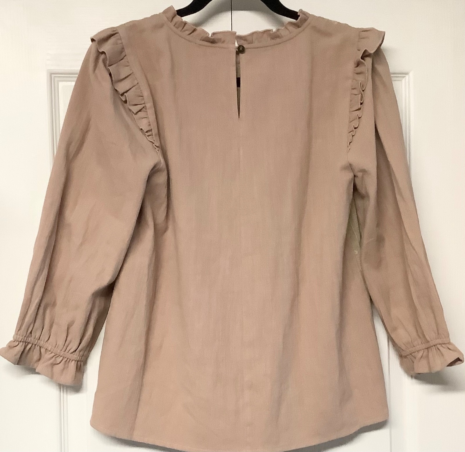 Hem & Thread Women’s Blouse SZ S Colors Milk Chocolate & Latte Eyelet Front NWT