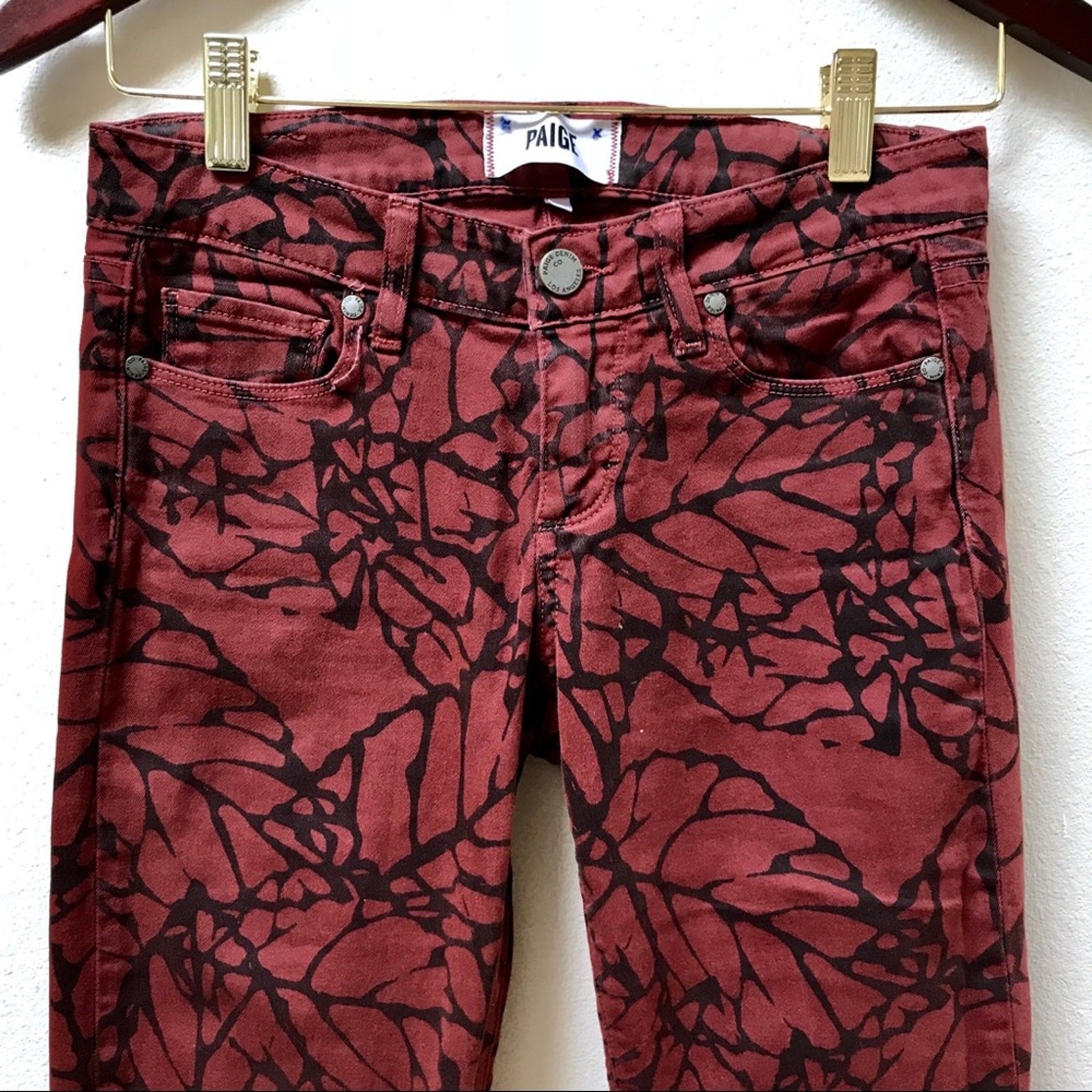 PAIGE Skyline Skinny Maroon Black & Red Leaf Print Skinny Jeans Women’s Size 26