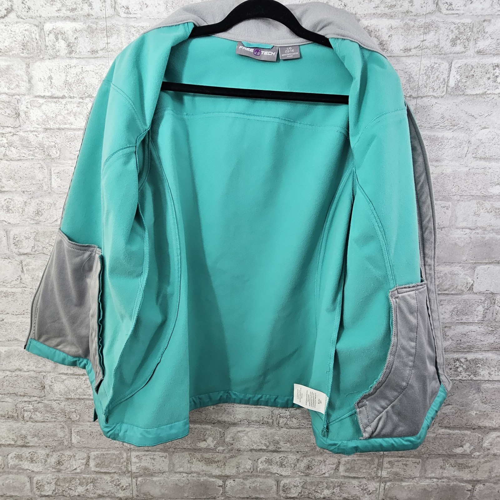 Free Tech Women’s Zip Up Jacket Size Large 12/14