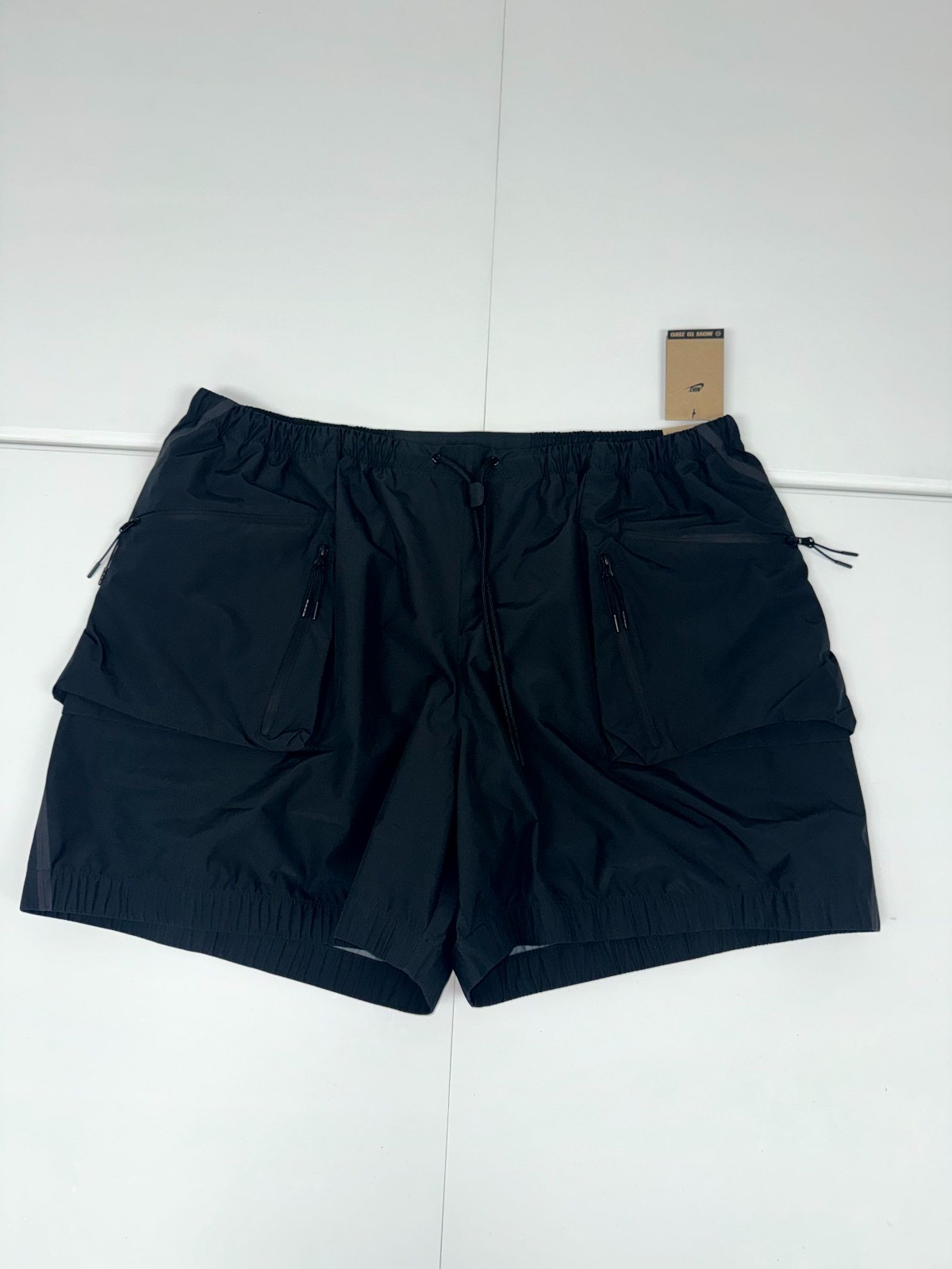 Nike Tech Super Lightweight Shorts Men’s L Black Above-the-Knee HJ2946-010
