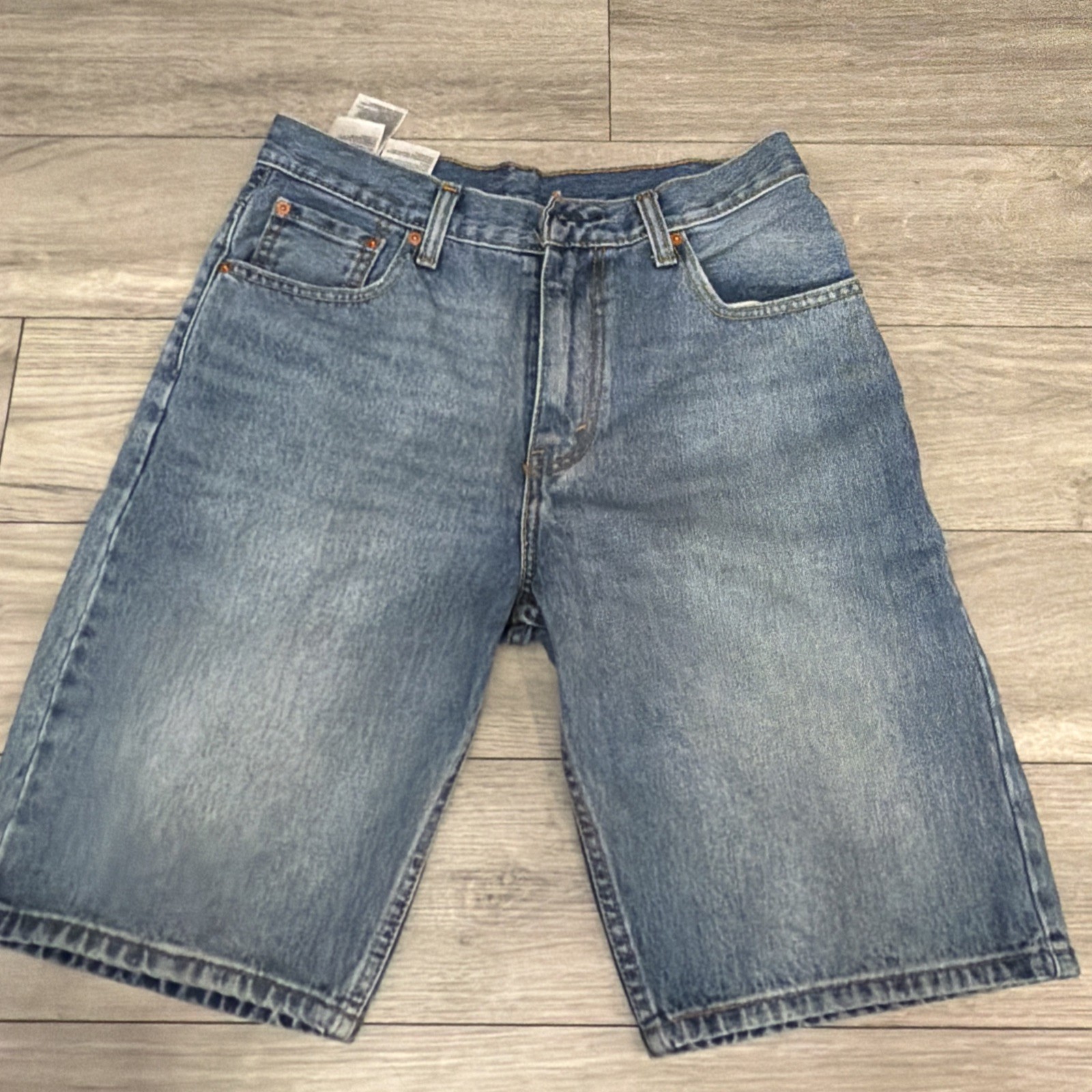 NEW Levi’s 569 Size 30 Light Blue Loose Straight Fit Shorts Falls below knees