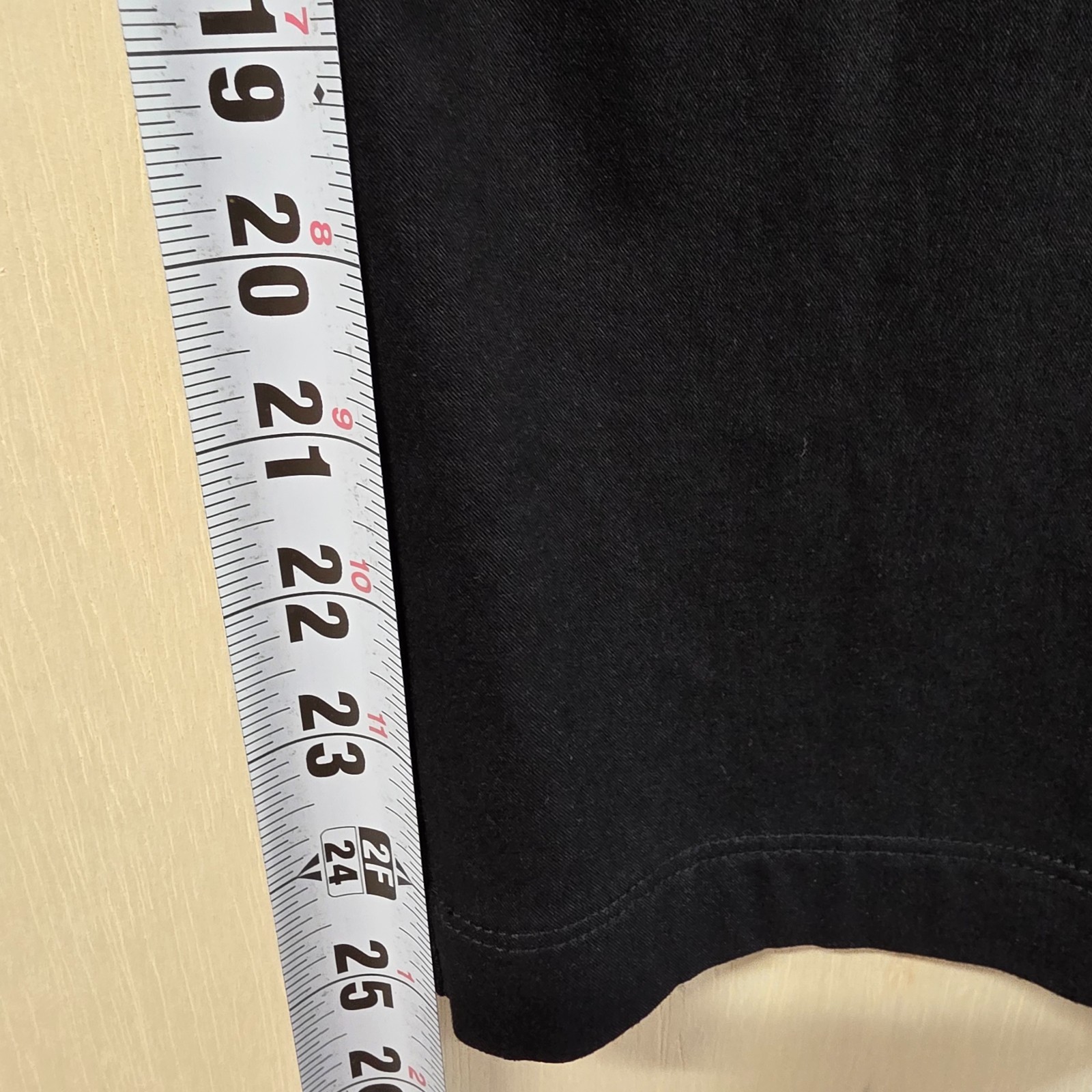 Weekends by Chico’s Pull On Pants Size 1.5 US 10 Black Stretch Zip Pocket Casual