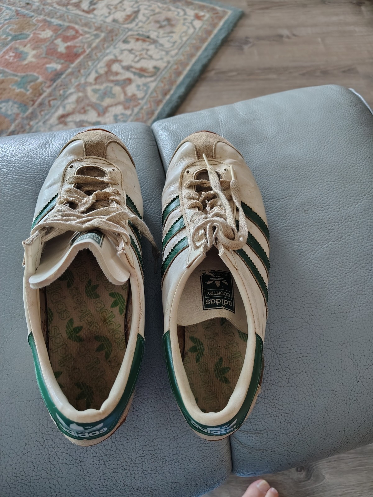 vintage 70s Adidas cross country running shoes size 8.5