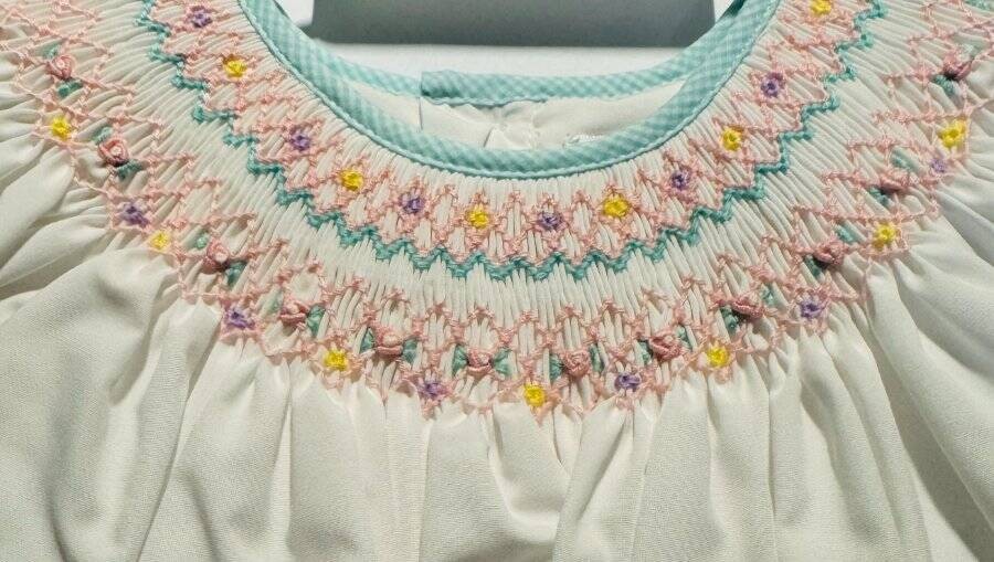 Petit Ami White Pink Bishop Smocked Angel Wing Dress Set 12 18 24 Months