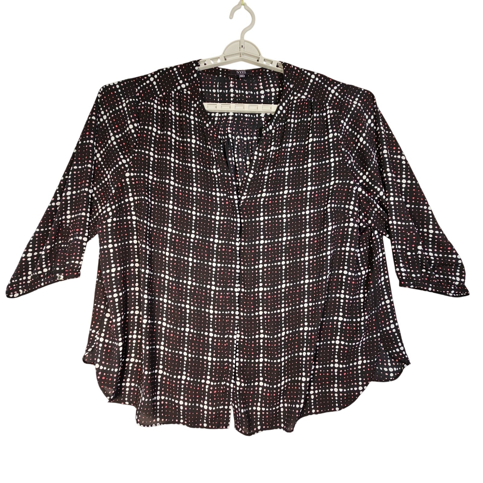 NYDJ Women’s 2X Black White Red Dotted Grid Print 3/4 Sleeve V Neck Top