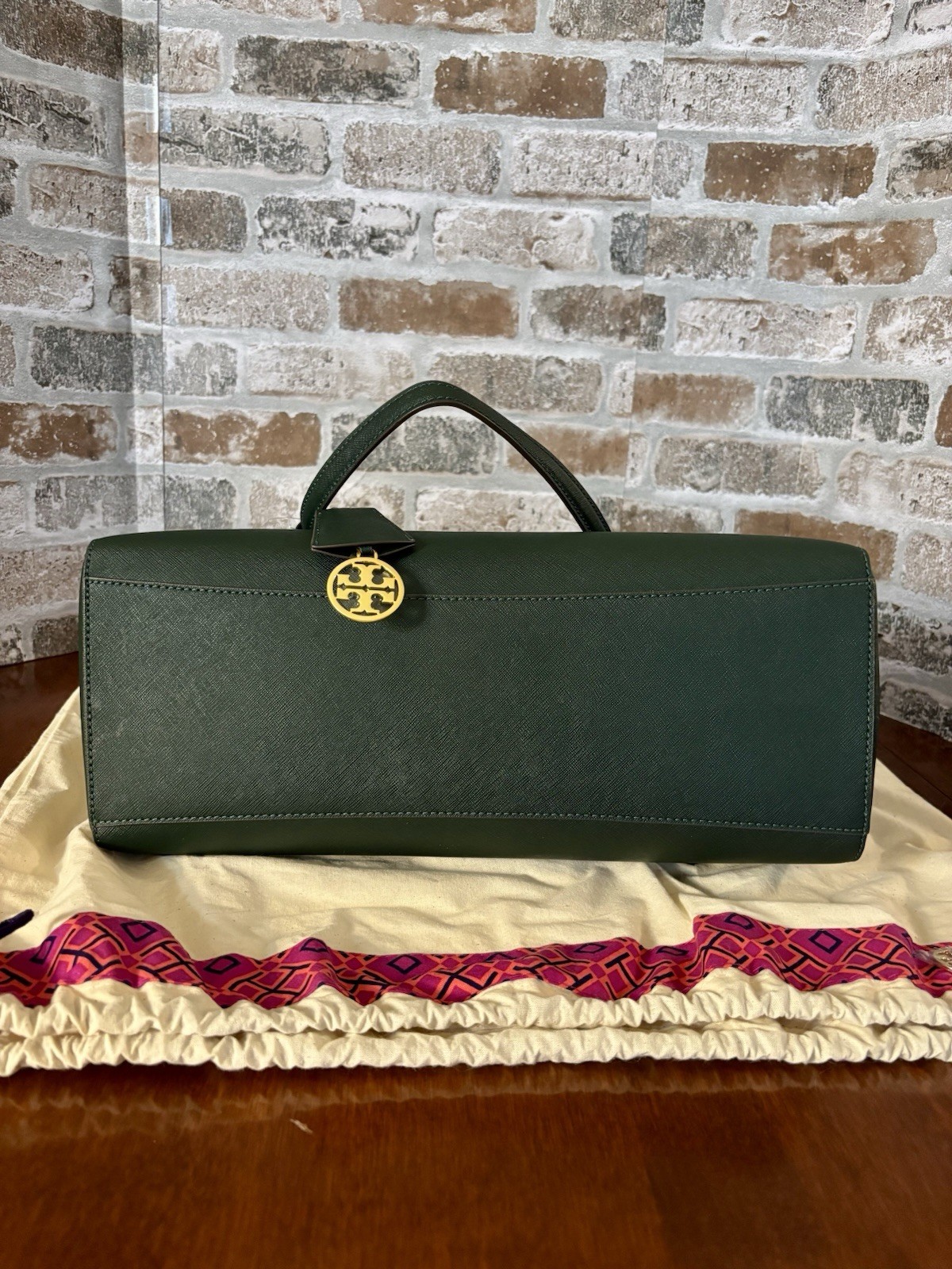 NWT Tory Burch Robinson Saffiano Pine Green Large Handbag W/Dust Bag (nonsmkr)