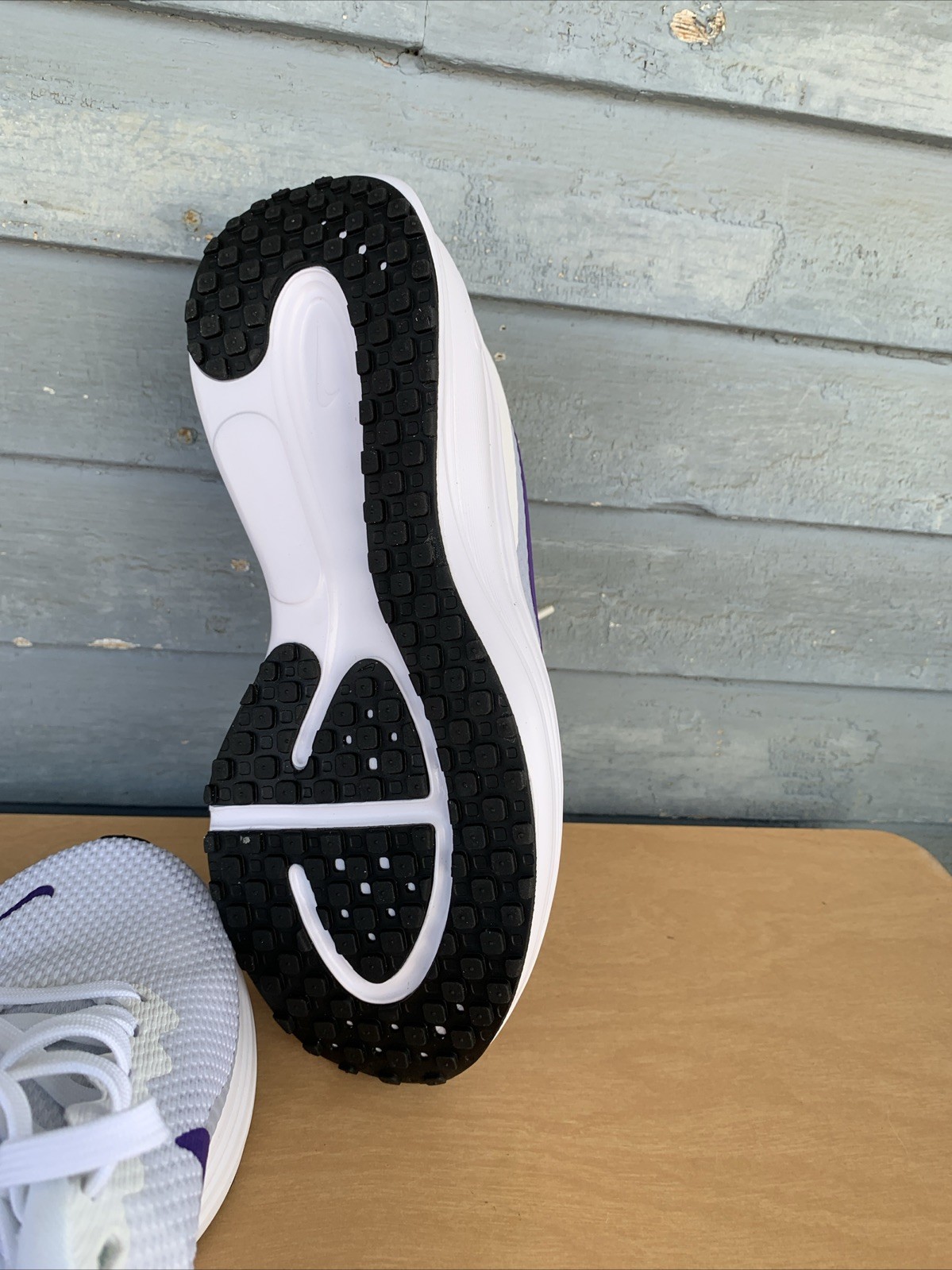 Nike Revolution 8 Womens Size 6.5 WIDE Running Shoes White Violet HQ1995-101 New