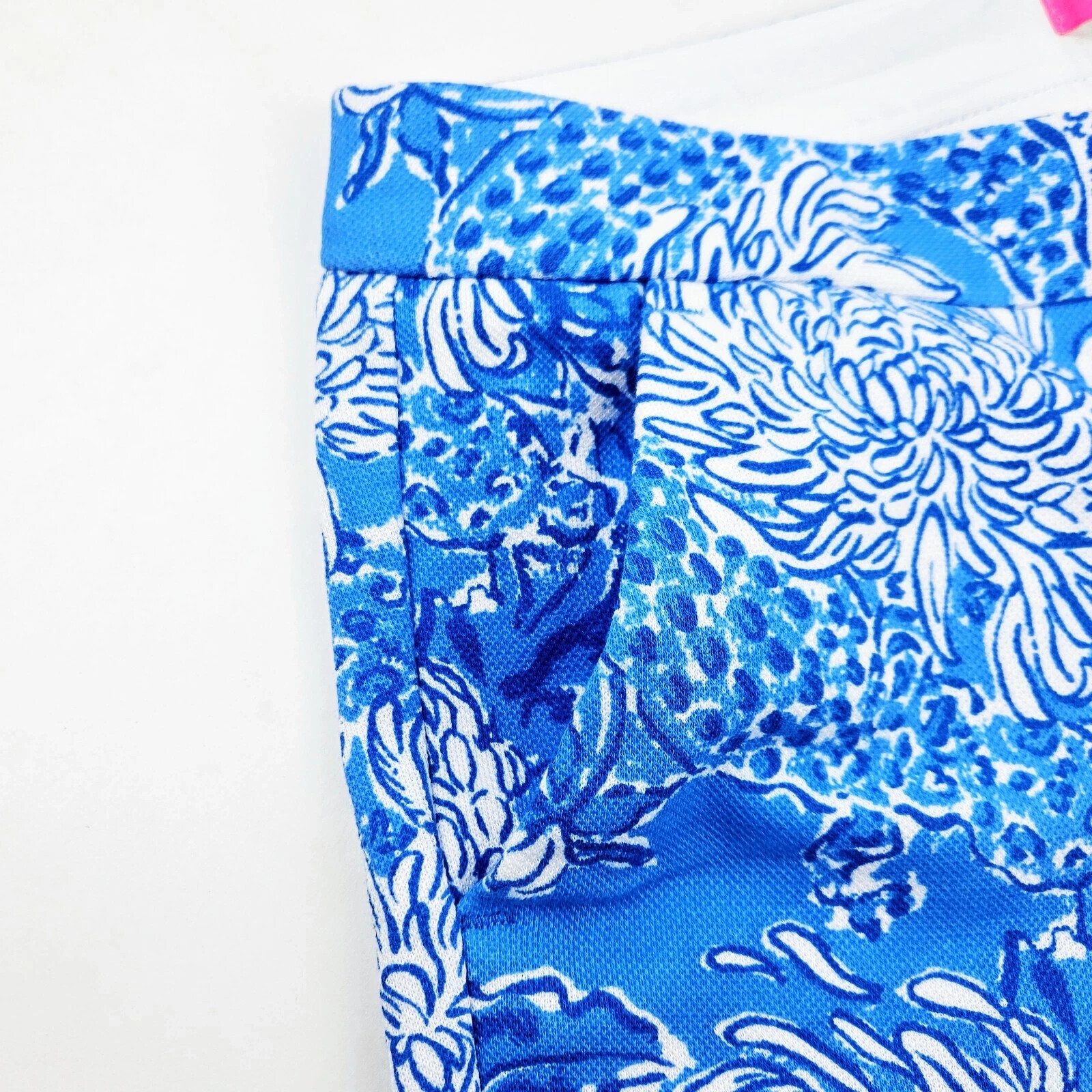 Lilly Pulitzer Buttercup 5” Stretch Knit Shorts Boca Blue Croc & Lock It Size 10