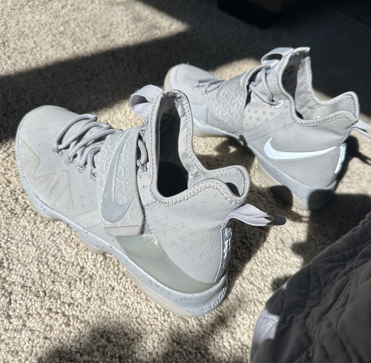 Nike Lebron XIV 14 Men US 9.5 Silver White Reflective Grey James 852405-007
