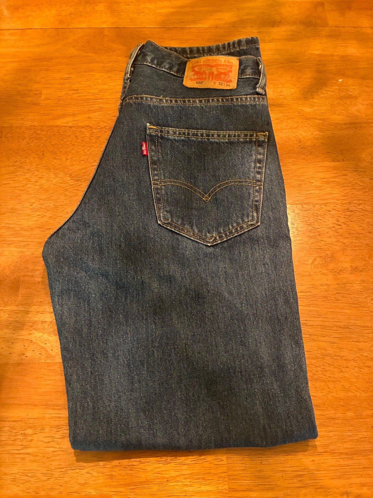levi 550 W 32 L 34 very nice jeans