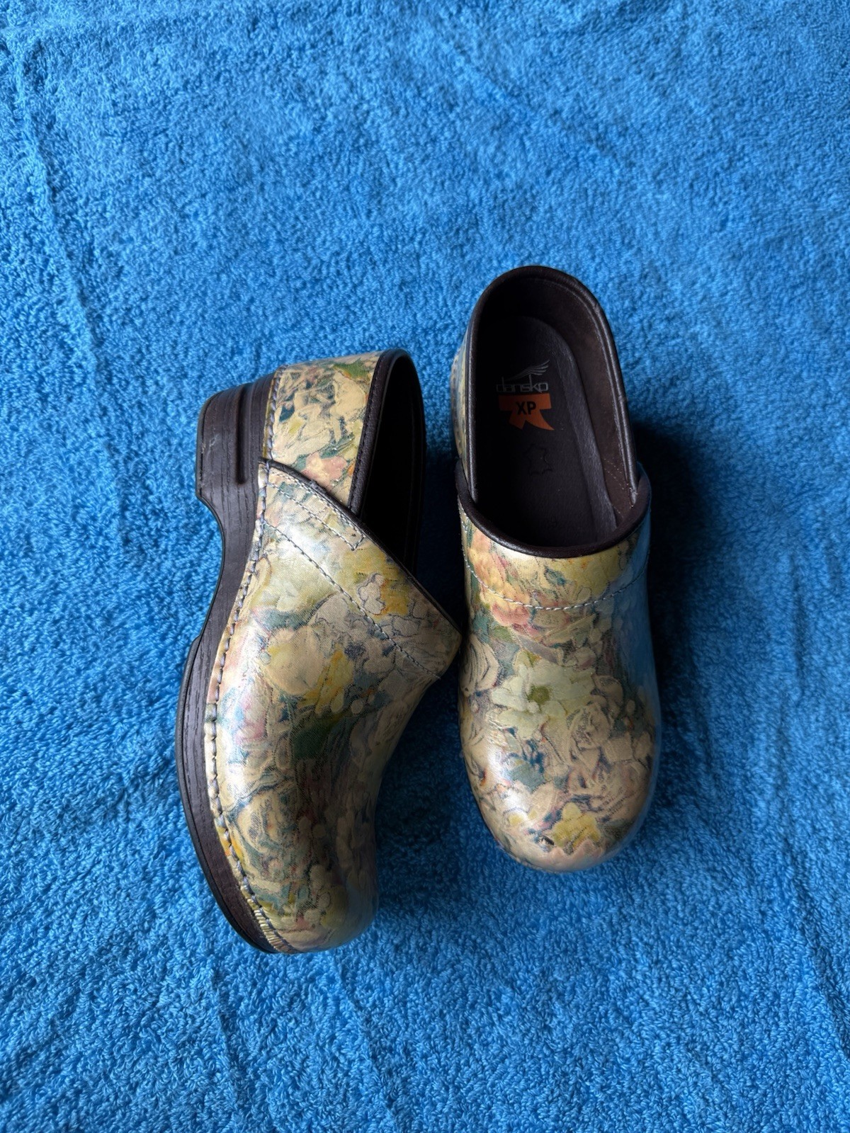 Dansko XP Women’s Floral Multicolor Leather Slip-On Clogs Round Toe 8.5