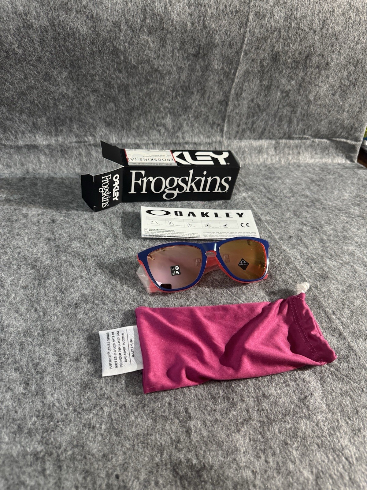 Oakley Frogskins Sunglasses Crystalline Translucent Neon Pink Blue New in Box