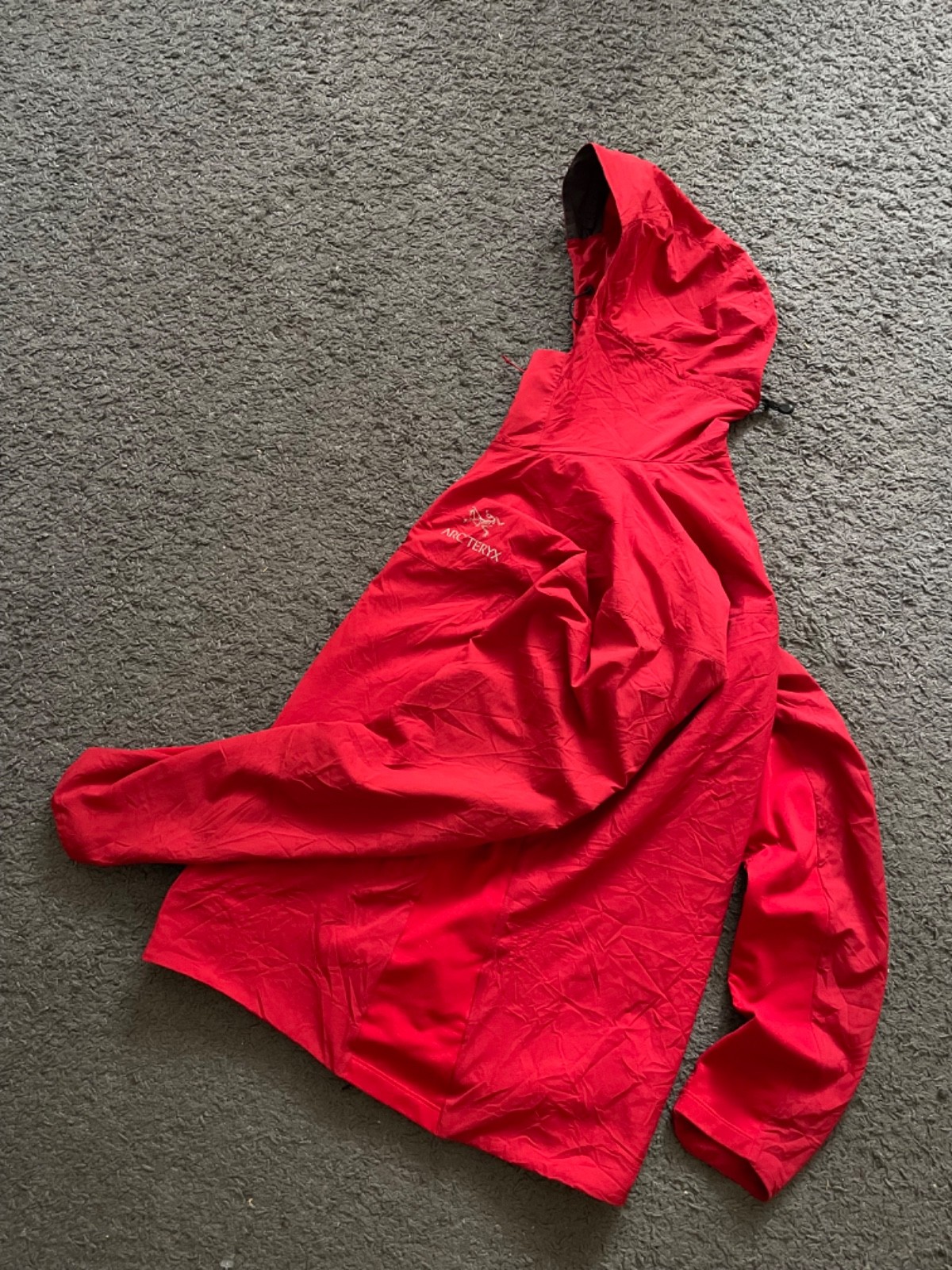 Arc’teryx Atom SL Hoodie Jacket Men’s Medium Red Lightweight