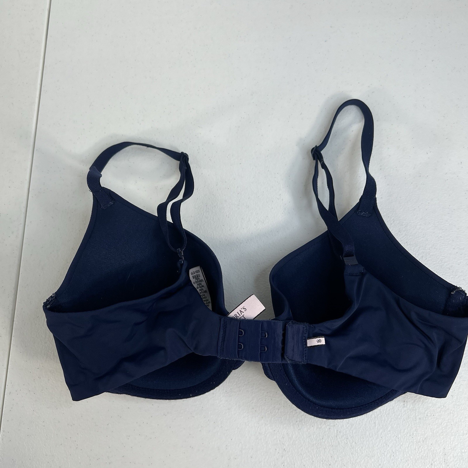 Victoria’s Secret 32D Bra Uplift Semi Demi Push-Up Underwire Multiway Straps