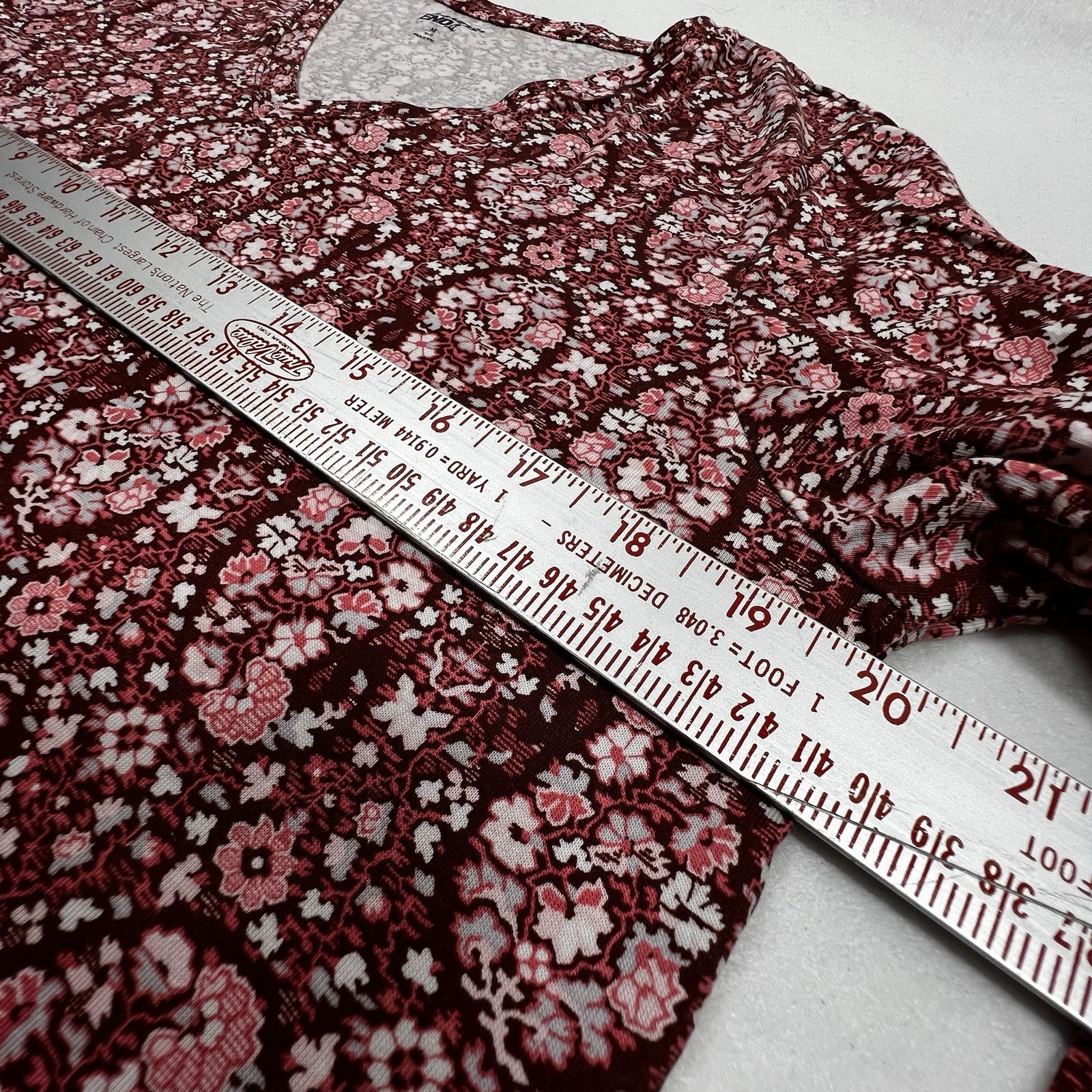 Lands End 100% Cotton M (10-12) Long Sleeve V Neck Pink/Burgundy Floral Top