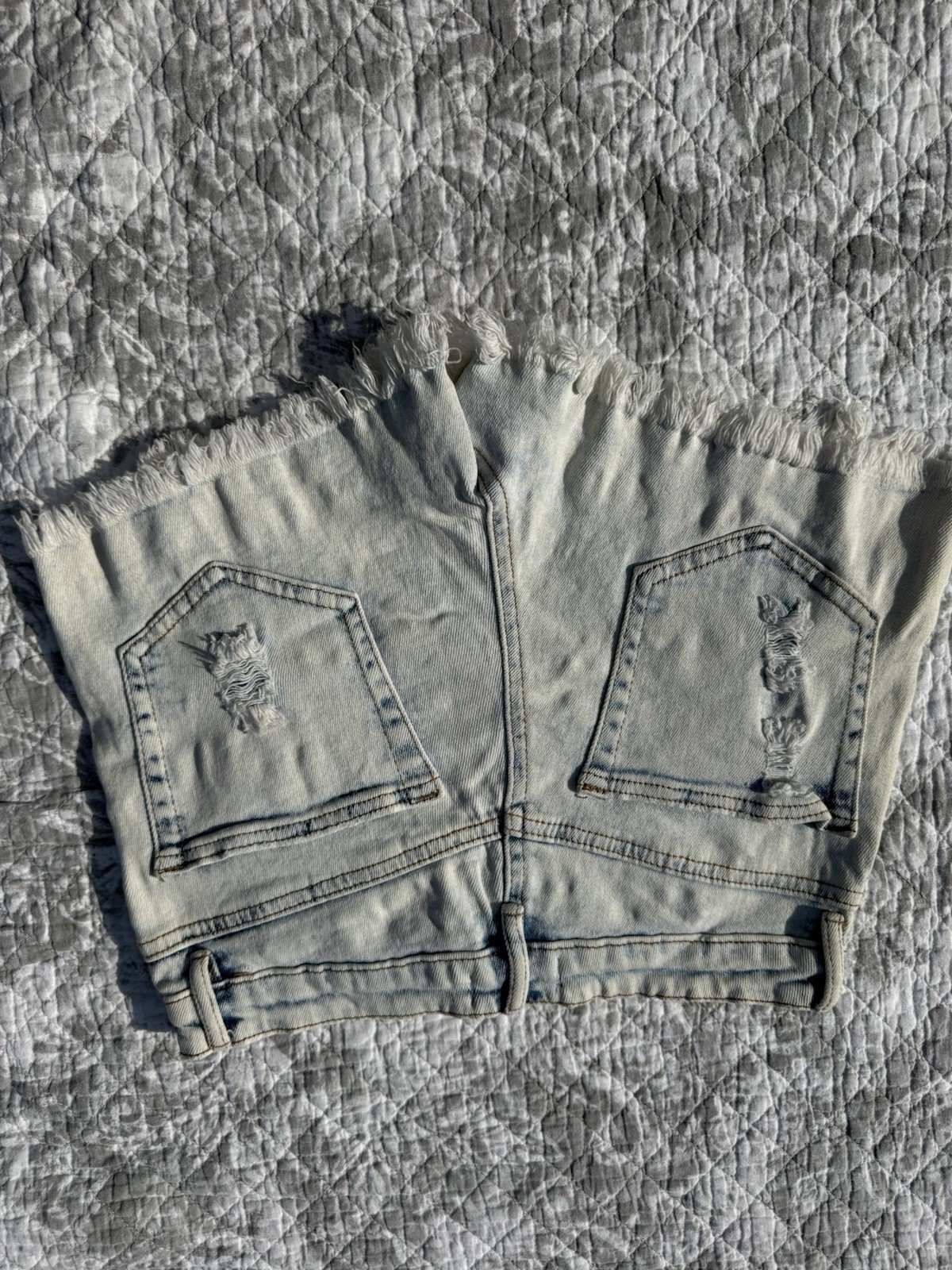 Harper Heritage High Rise Light Wash Distressed Cut Off Denim Shorts 25″ Waist
