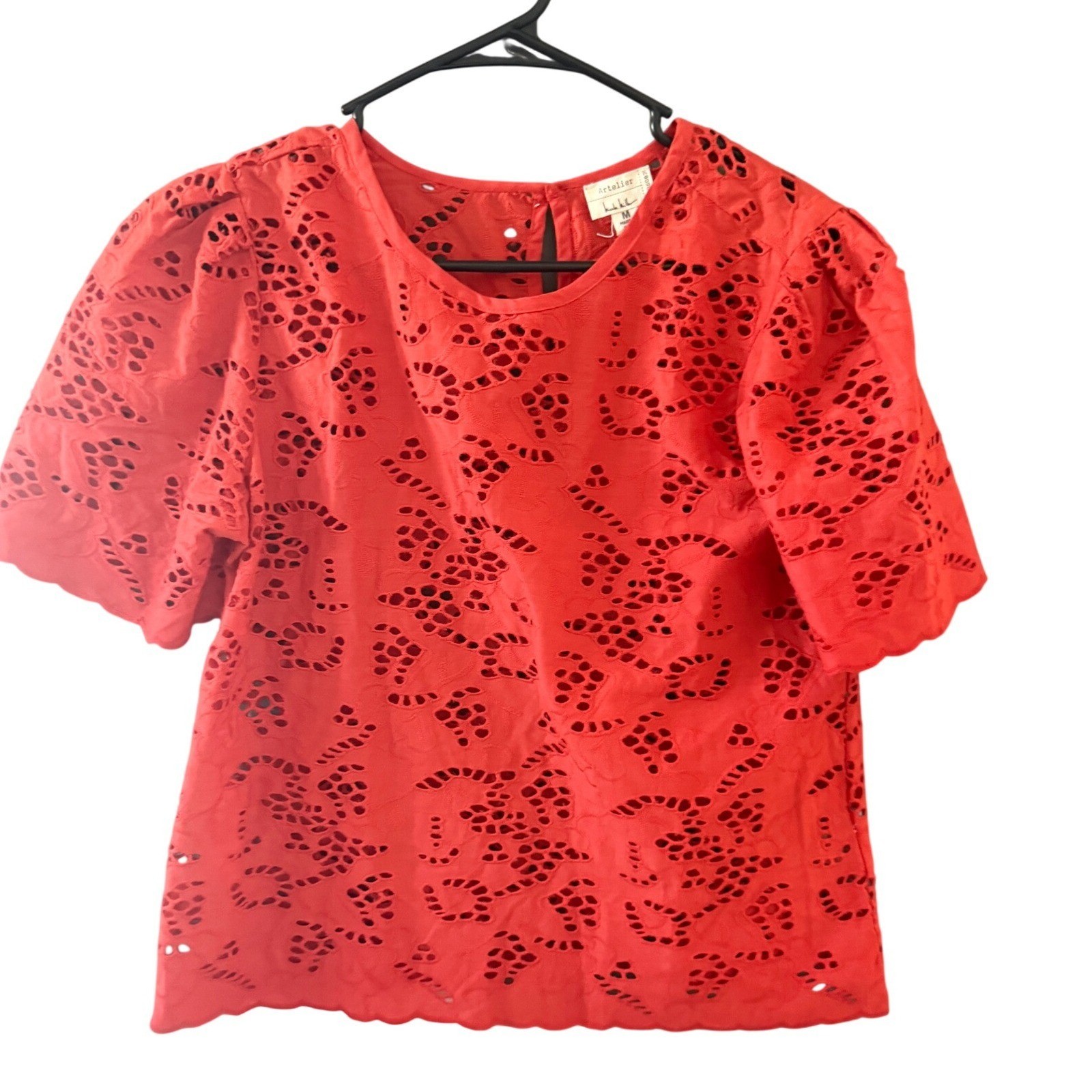 Artelier Nicole Miller Red Eyelet Puff Short Sleeve Blouse Scalloped Hem Medium